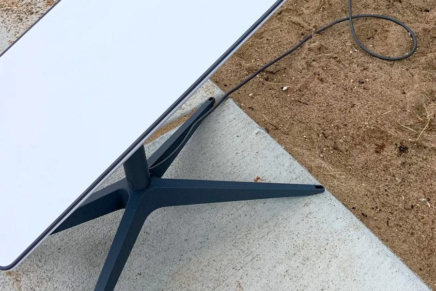 Τεχνικός σε εγκατάσταση Starlink Μαρκόπουλο